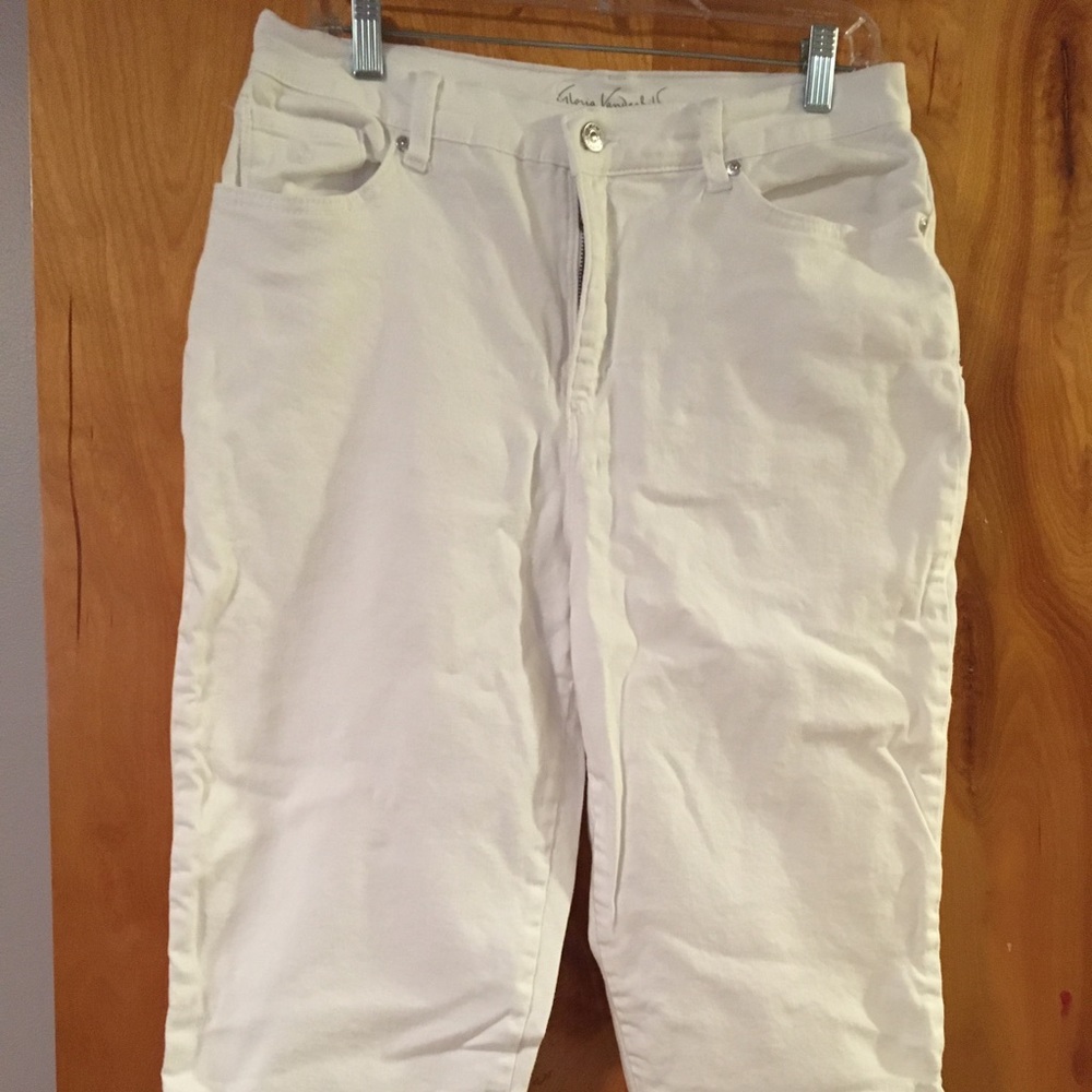 White capris slimming - Picture 2 of 3